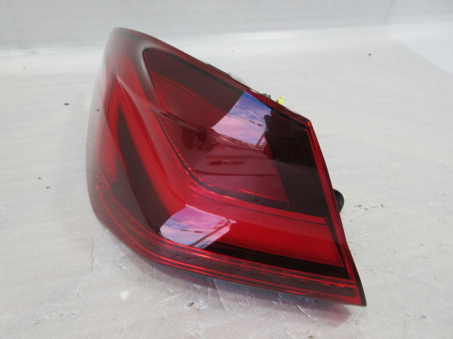 良品 BMW 1シリーズ F40 純正 左 テールランプ拍卖