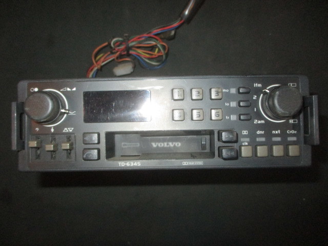 ■ボルボ 480 ターボ カセットデッキ 中古 TD-6345 部品取あり テープデッキ カーステ オーディオ 240 244 740 760 780■拍卖