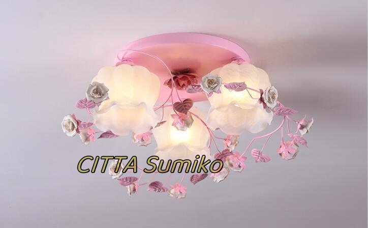 人気商品極美品★ 可愛いアンティーク調・薔薇シャンデリア 天井照明 ペンダントライト拍卖