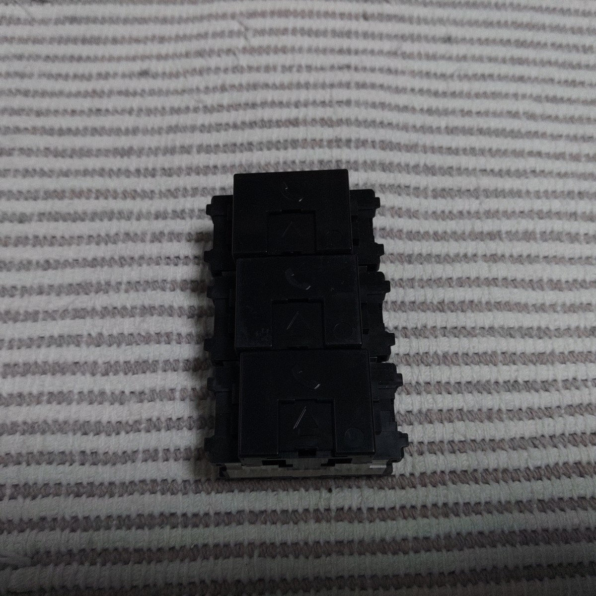 神保 JEC-BN-WUJ4-SB ブラック 6極4芯 電話モジュラー 新古 3個 拍卖