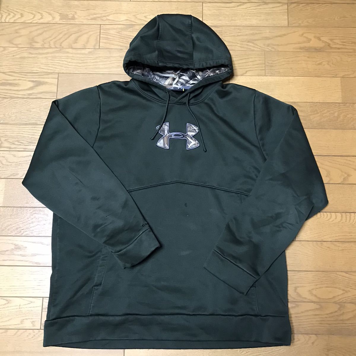 UNDER ARMOUR MEN’S HOODIE size-XL(着丈68身幅65) 中古 NCNR拍卖