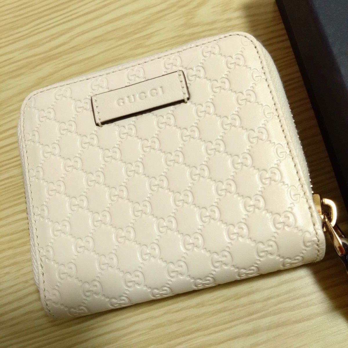 ☆GUCCI グッチ 二つ折り財布 折り財布 ミニ財布 オフホワイト GG柄 箱あり 布袋あり ファスナー財布 コインケース☆拍卖