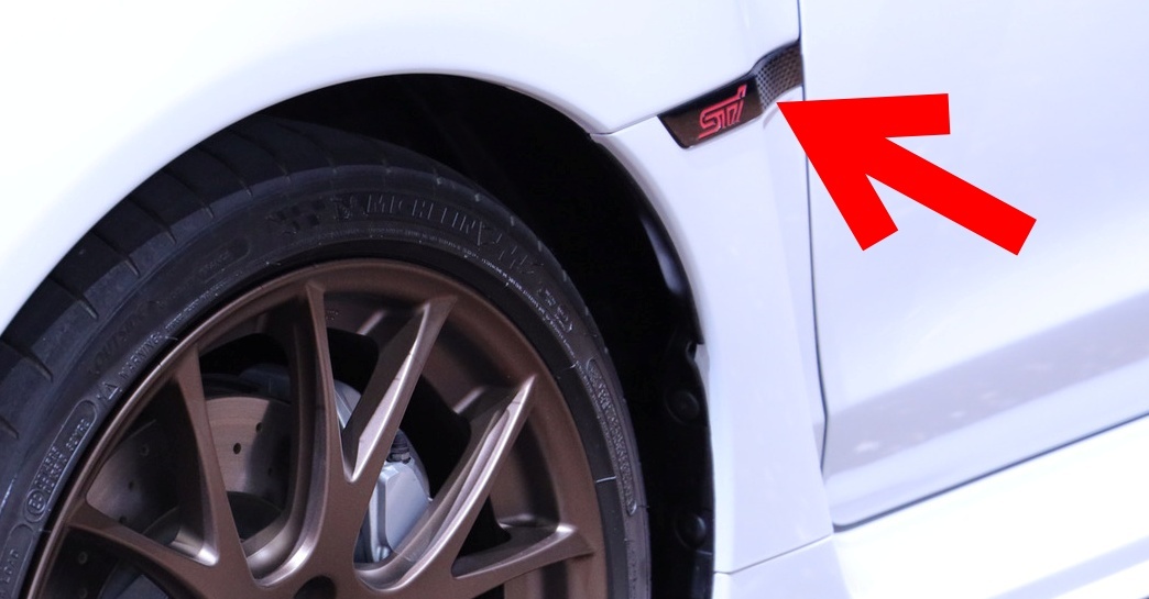 新品 純正品 SUBARU スバル フェンダーガーニッシュ フェンダーエンブレム 助手席側 USスバル WRX STI シリーズホワイト拍卖