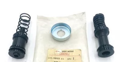 希少 未使用 純正 三菱 ABS付 ブレーキマスター シリンダー ランサーエボリューション ランエボ 7 8 9 CT9A LANCER EVO Brake Cylinder拍卖