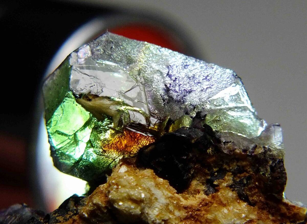 ☆☆ フローライト 蛍石 (蛍光)エロンゴ産 <ナミビア> NB386 ☆☆拍卖