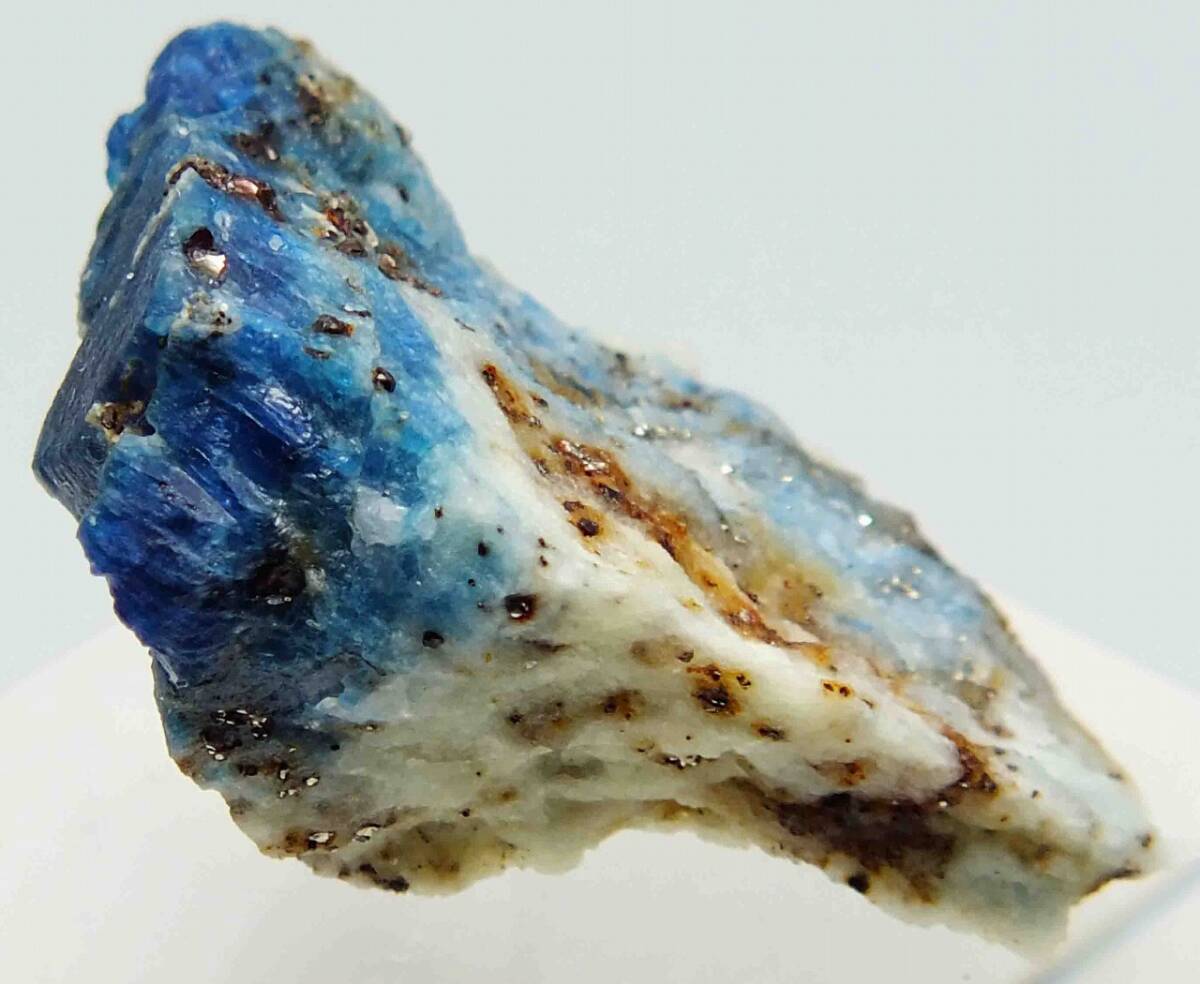 ☆☆ 方ソーダ石 ソーダライト (蛍光) <アフガニスタン> 9 ☆☆拍卖