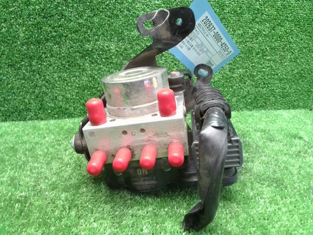 キャリィ EBD-DA16T ABSアクチュエーター Z2S 56130-63SE0拍卖