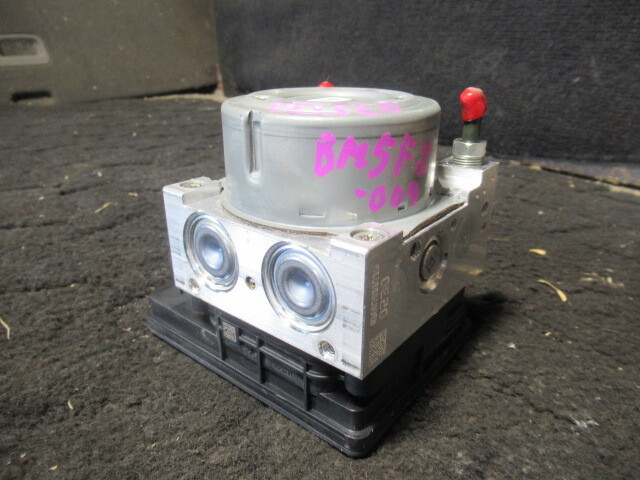 ★21R6 63500 BM5FS アクセラ 純正ABSアクチュエーター B62T-437A0 3716㎞走行車 修理やストック等に拍卖