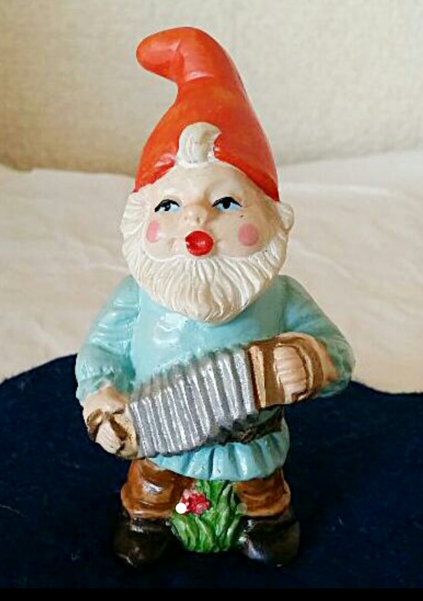 バンドネオンを弾く妖精拍卖