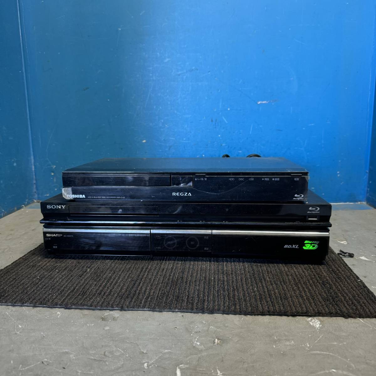 □岐阜発 △ブルーレイレコーダー/3台セット/TOSHIBA(DBR-C100)/SONY(BDP-S370)/SHARP(BD-HDW75)/部品取/ジャンク品 R6.2/9□拍卖