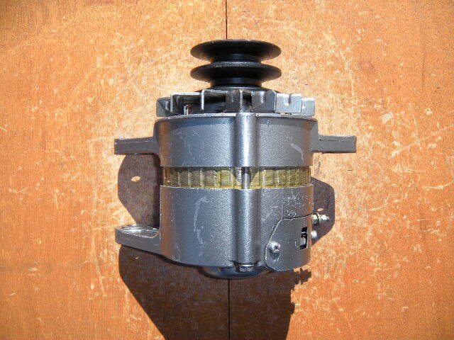 いすゞ、汎用エンジン/産業機械用オルタネーター(ダイナモ)リビルト品 LT220-11~C、1-81200-078-1拍卖