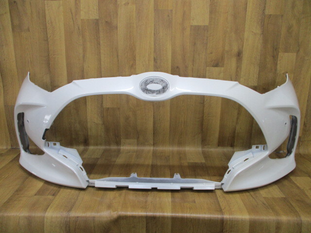 D7/ KSP210/MXPA10/MXPA15/MXPH10/MXPH15ヤリス純正フロントバンパー52119-52E70/52E80拍卖