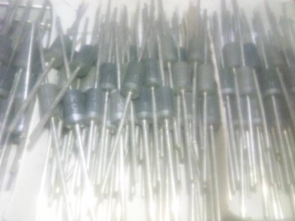 逆流防止 整流ダイオードIN5408.3A100本拍卖