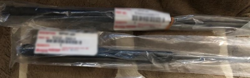 ●新品 未使用●トヨタ純正部品 JZX90 ツアラーV ボンネットダンパー フードダンパー サポート マーク2 チェイサー クレスタ拍卖