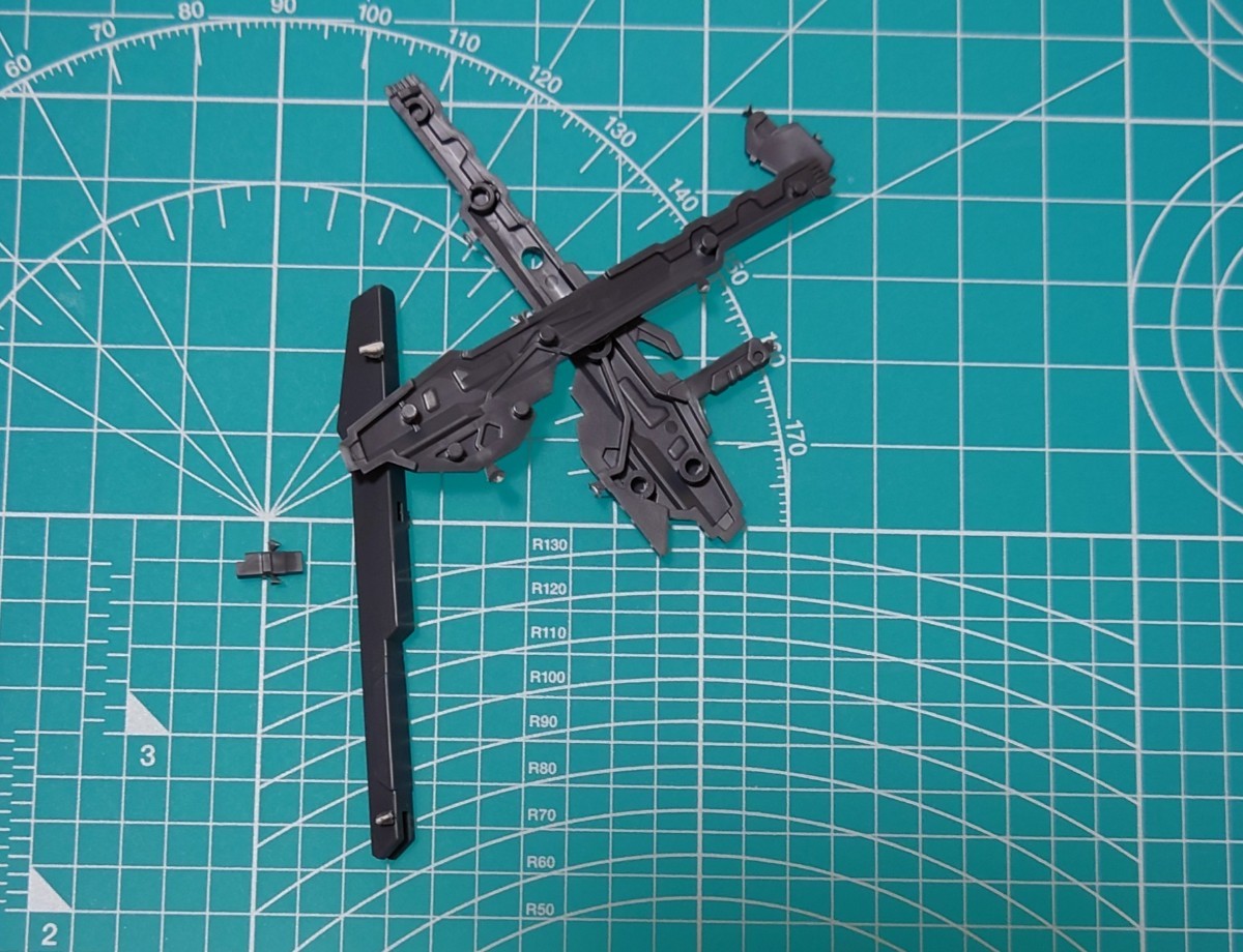 HG スタービルドストライクガンダム プラスキーウィング ビームライフル拍卖