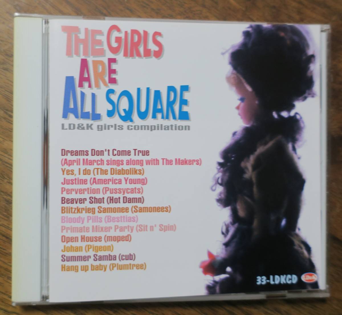 The Girls are All Squareアメリカ ヤングSamonees/Pussycats/Hot Damn/Besttias/Sit N' Spin/Moped/Pigeon/Cub/Plumtree渋谷系April March拍卖