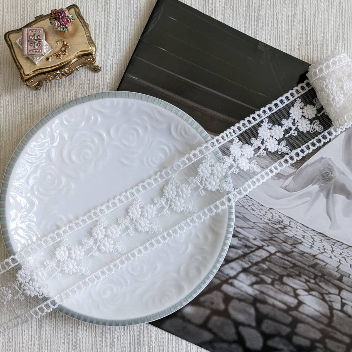 お花刺繍のレースリボン 40mm 50cm◆延長可◆オフホワイト 白 ハンドメイド用資材 ヘアアクセサリー ラッピング 幅広拍卖