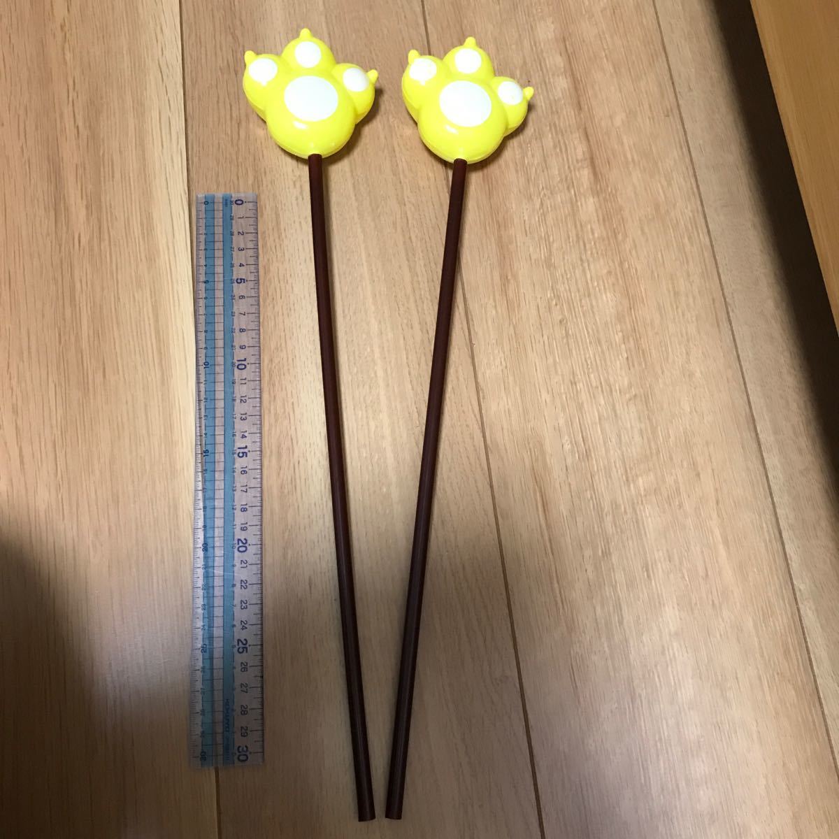 【中古】光る棒つき猫の手 光るおもちゃ 2本拍卖