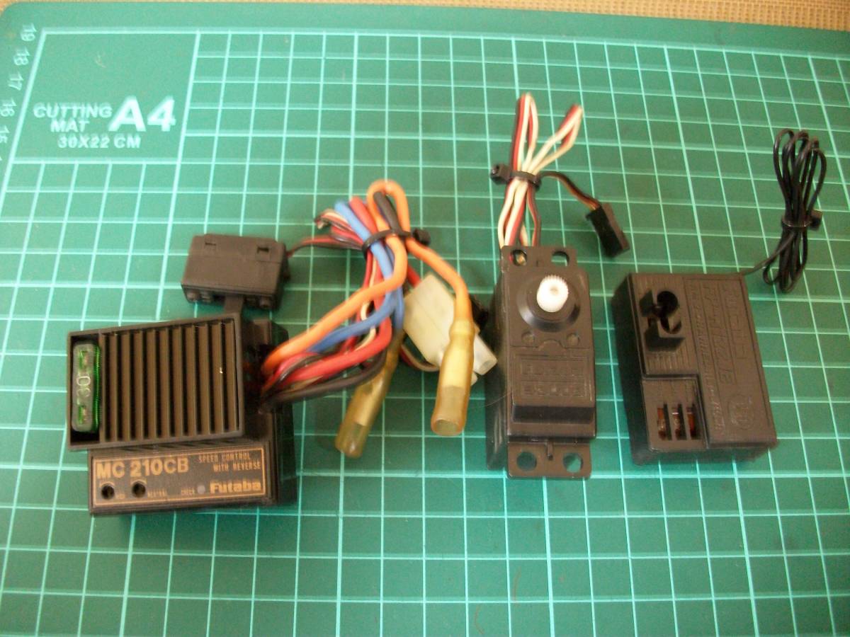 【激安目玉商品】双葉 アンプ(MC210CB)サーボセット クリスタル無 簡易通電動作確認済 一応ジャンク扱 レターパック送料一律!!拍卖