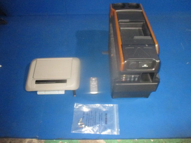 ホンダ オデッセイ DBA-RB1 フリップダウンモニター センターコンソール 木目 ウッド リモコン付 リアエンターテインメントシステム (K拍卖