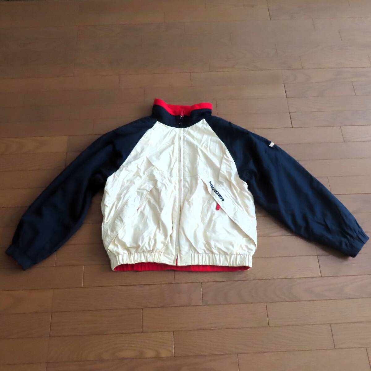 美品 Tommy hilfiger トミーヒルフィガー リバーシブル ナイロンジャケット フリース ホワイト×ネイビー レッド S拍卖