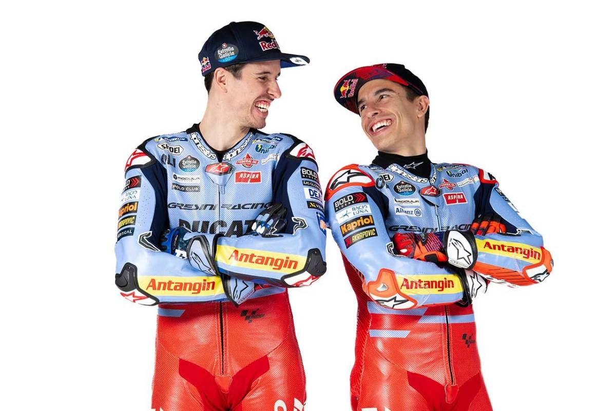 海外 送料込み 高品質 マルク・マルケス グレシーニ仕様 レーシングレザースーツ MOTOGP サイズ各種 レプリカ拍卖