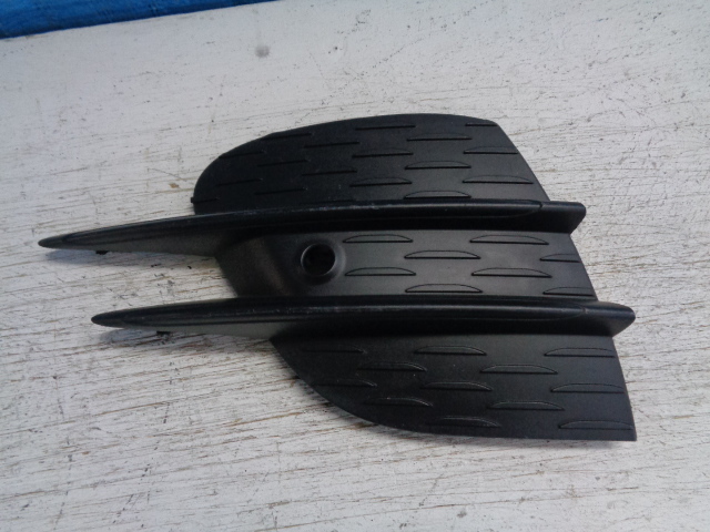 BC842 Audi A213 Eクラス グリル 左 A2138858904拍卖