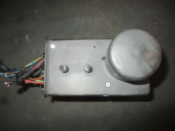 ■ベンツ W202 C220ドアロックポンプ 中古 2028001548 0132006345 部品取あり セントラルロック 集中ドアロック バキュームポンプ ■拍卖