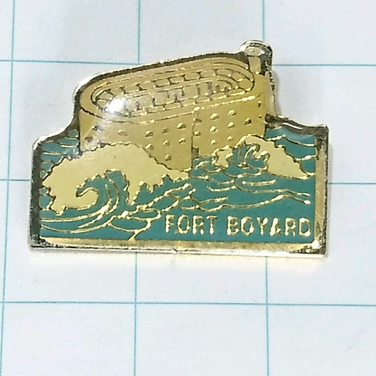 送料無料)フランス フォートボヤール 輸入 ピンバッジ ピンズ PINS A22566拍卖