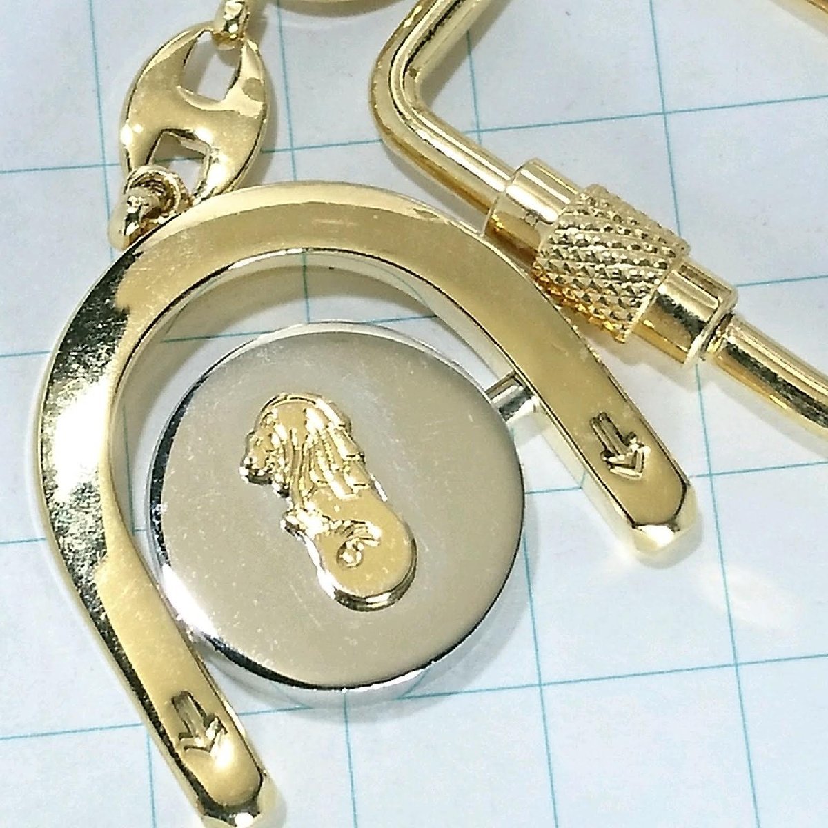 送料無料)シンガポール マーライオン 海外 観光 旅行 登山 記念 キーホルダー A22858拍卖