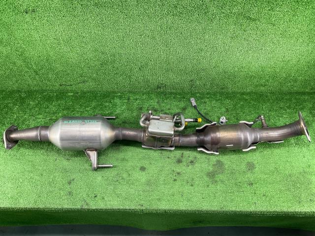 レクサス UX 6AA-MZAH10 エキゾーストセンターマフラー UX250H拍卖