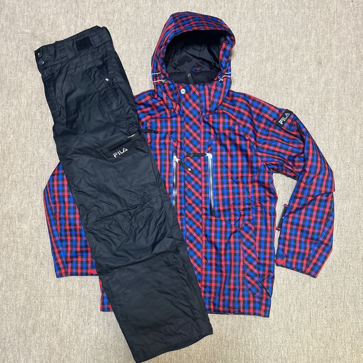 ☆美品3回着用のみ☆FILA フィラ☆スキーウェア 上下セット☆メンズLサイズ/172〜178cm☆拍卖