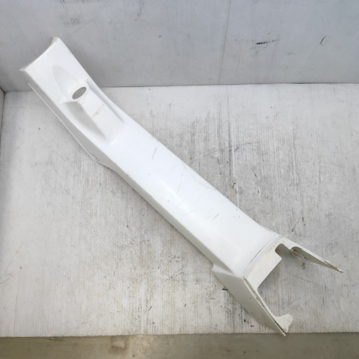 【1208-81】スズキ スーパーモレ? センターカバー ジャンク拍卖