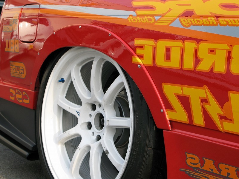 URAS ユーラス 隙間を隠して車高短ルックに! LOW STYLE フェンダートリム FRP製 2枚set汎用拍卖