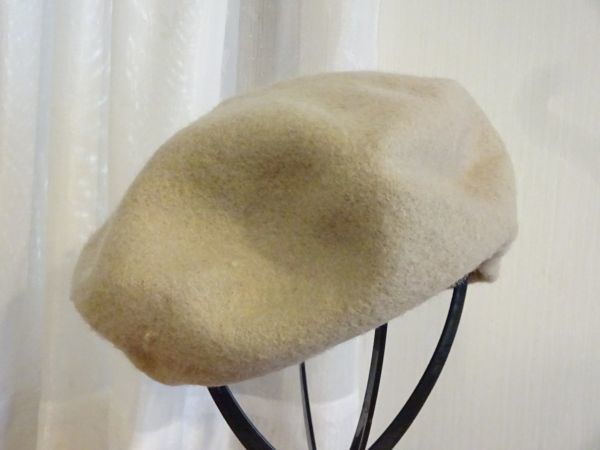 〓 栗原 CORPORATION 〓 レディース・婦人用 ベージュ色 ベレー帽 サイズ57cm〜59cm キャップ 帽子 日本製拍卖