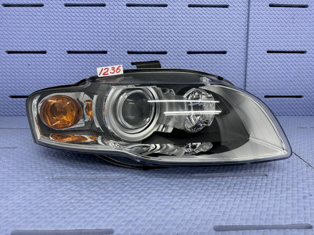 1236 * 非常に綺麗な状態 * AUDI A4 (B6) 右ヘッドライト 8E0941030BE 純正拍卖