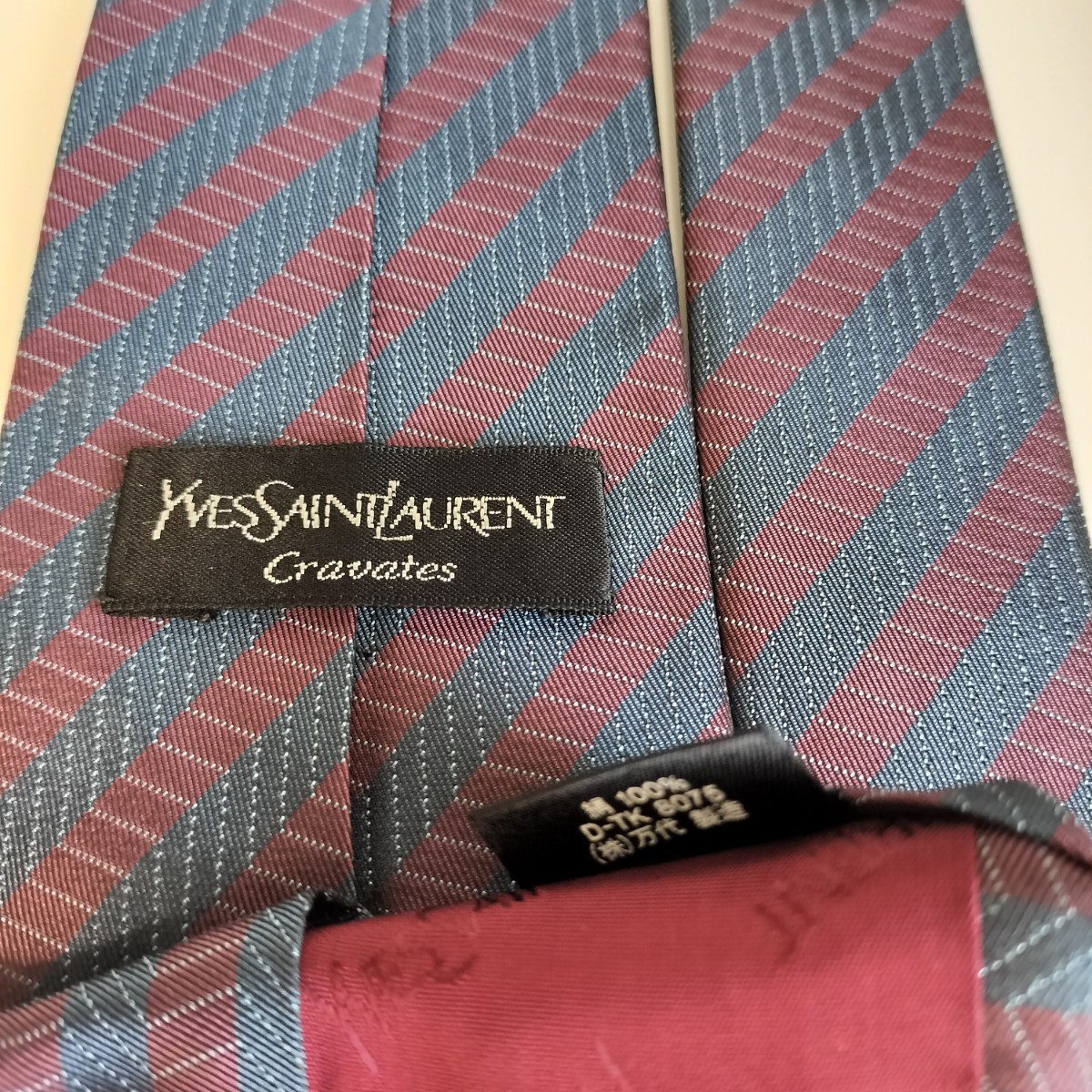 イヴサンローラン(YVES SAINT LAURENT)グレーボルドーストライプネクタイ拍卖