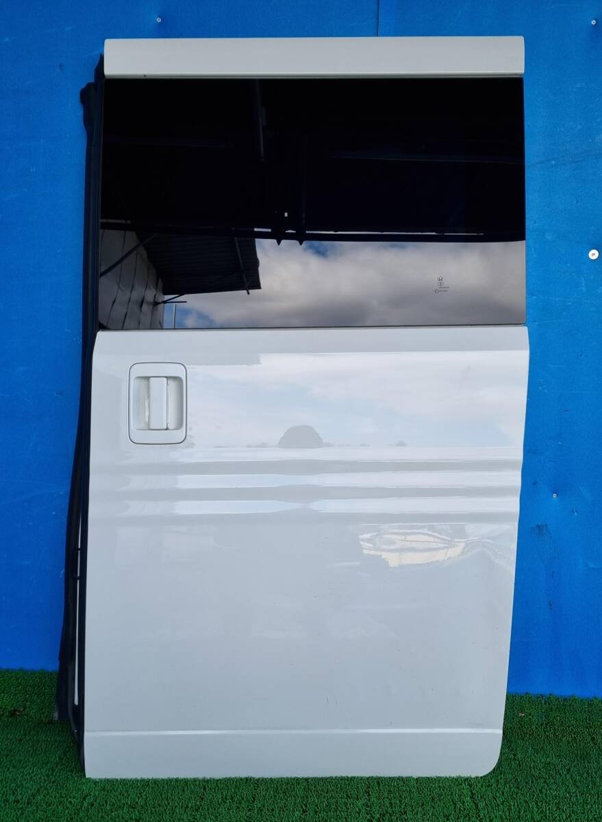 ホンダ N-VAN JJ1 リアドア 左 (NH876 ホワイト)拍卖