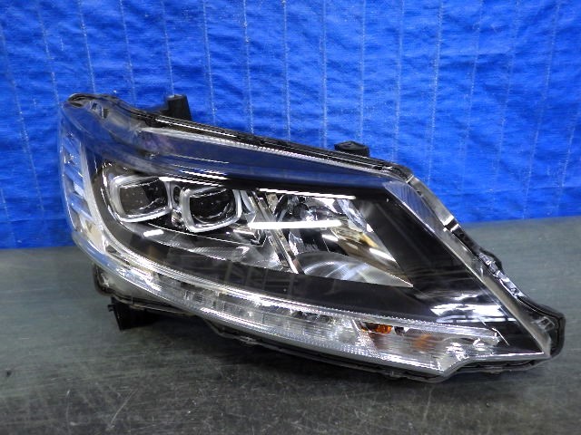 3393 オデッセイ アブソルート EX RC1 RC2 右ライト LED 100-18076 J1 コーナーリングライト付 美品拍卖