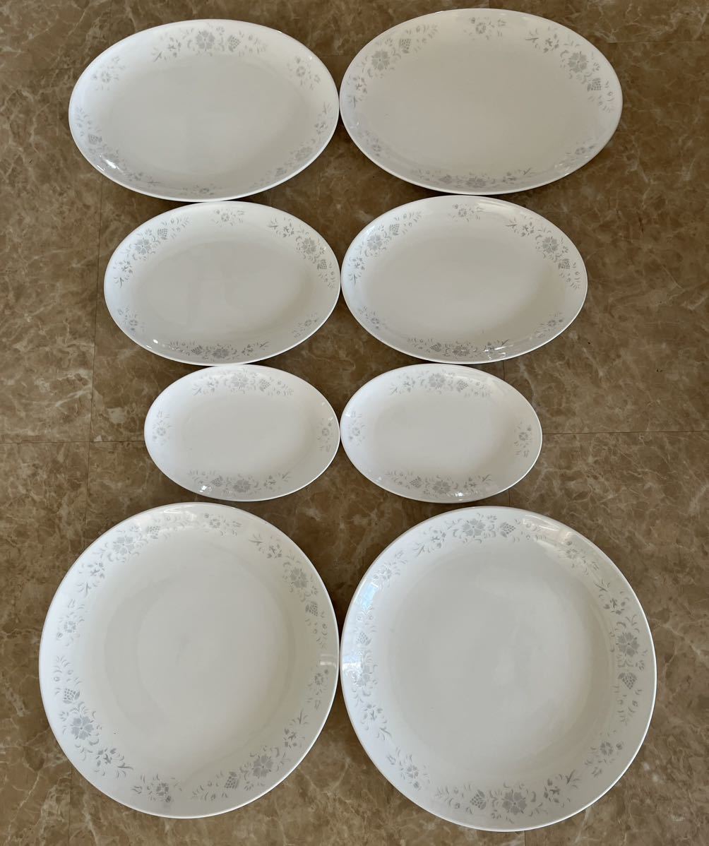 2402 高級 中華 プレート 丸大皿 30cm2枚 楕円大中小 各2枚 全8枚セット 未使用 レストラン 食器 上品 上質 白地 つる草 唐草 植物柄拍卖
