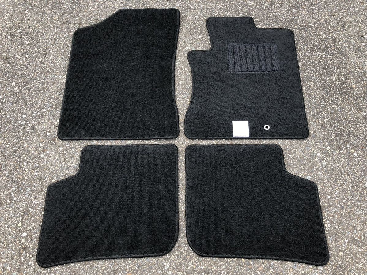 ■送料無料■ダイハツ ミラジーノ L650S/2WD 黒無地 フロアマット カーマット 日本産 新品(年式:H16年11月~H21年4月)拍卖