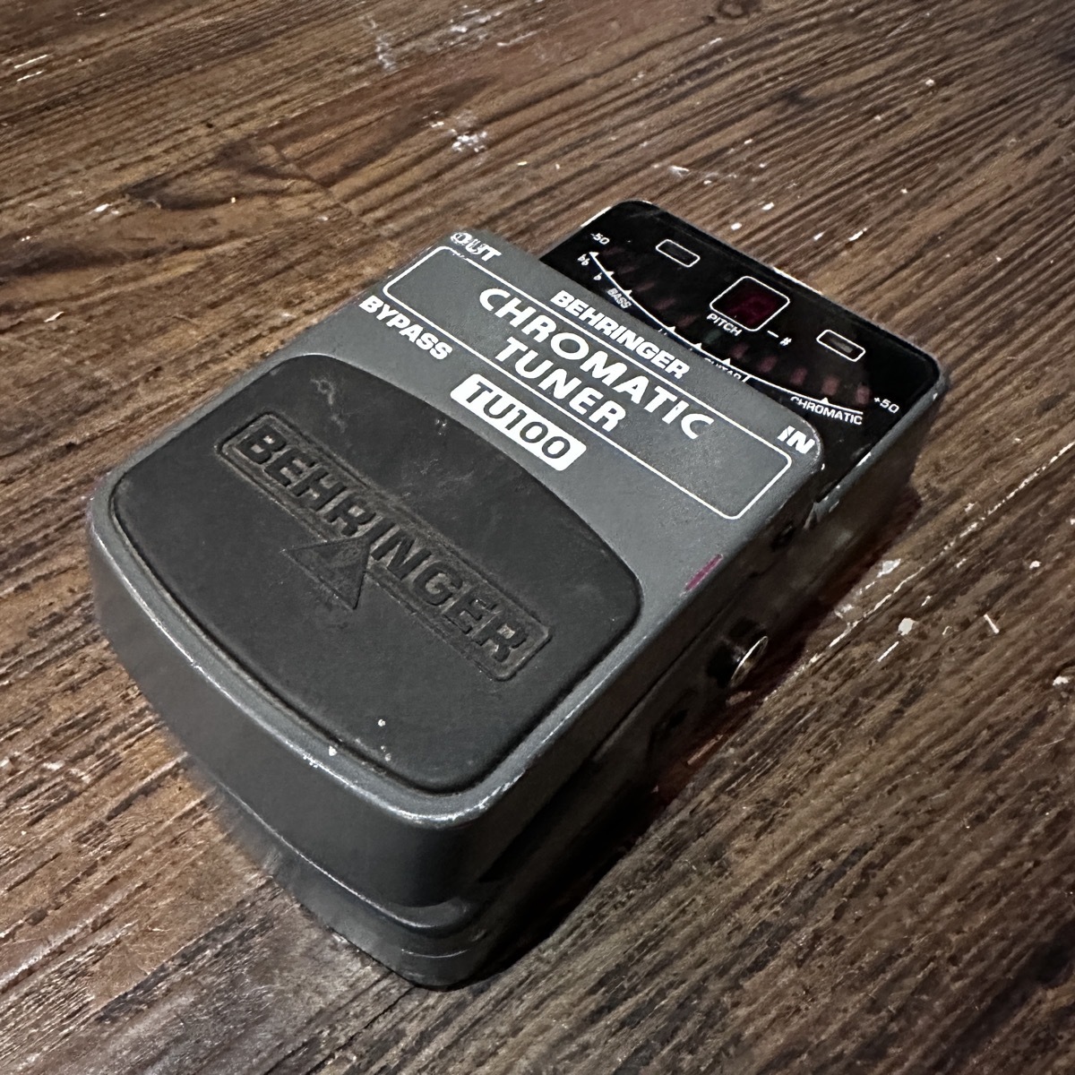 Behringer TU100 チューナー ベリンガー エフェクター -e254拍卖