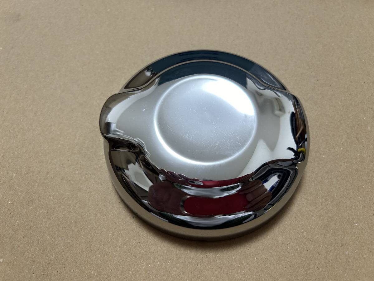 BMW ミニ F55 F56 F57 純正 フューエルキャップ メッキカバー BMW MINI 燃料キャップ メッキ 08690-Z01拍卖