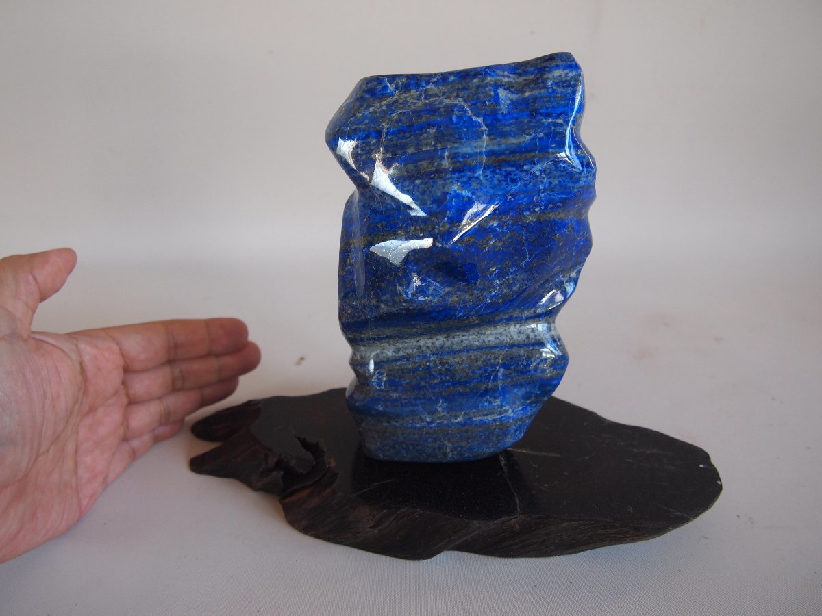 ラピスラズリ原石16cm2kg黒檀台座 玉石 風水 開運 天然石 宝石 裸石 盆栽 添配 青金石 ラズライト 幸運 ラッキーアイテム拍卖