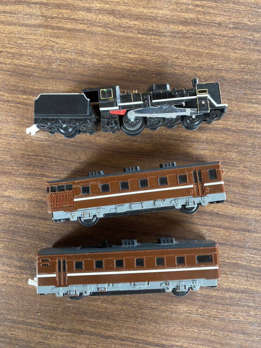 【送料無料】蒸気機関車 一台、電車 トミー TOMY 2台 セット 作動確認済み拍卖