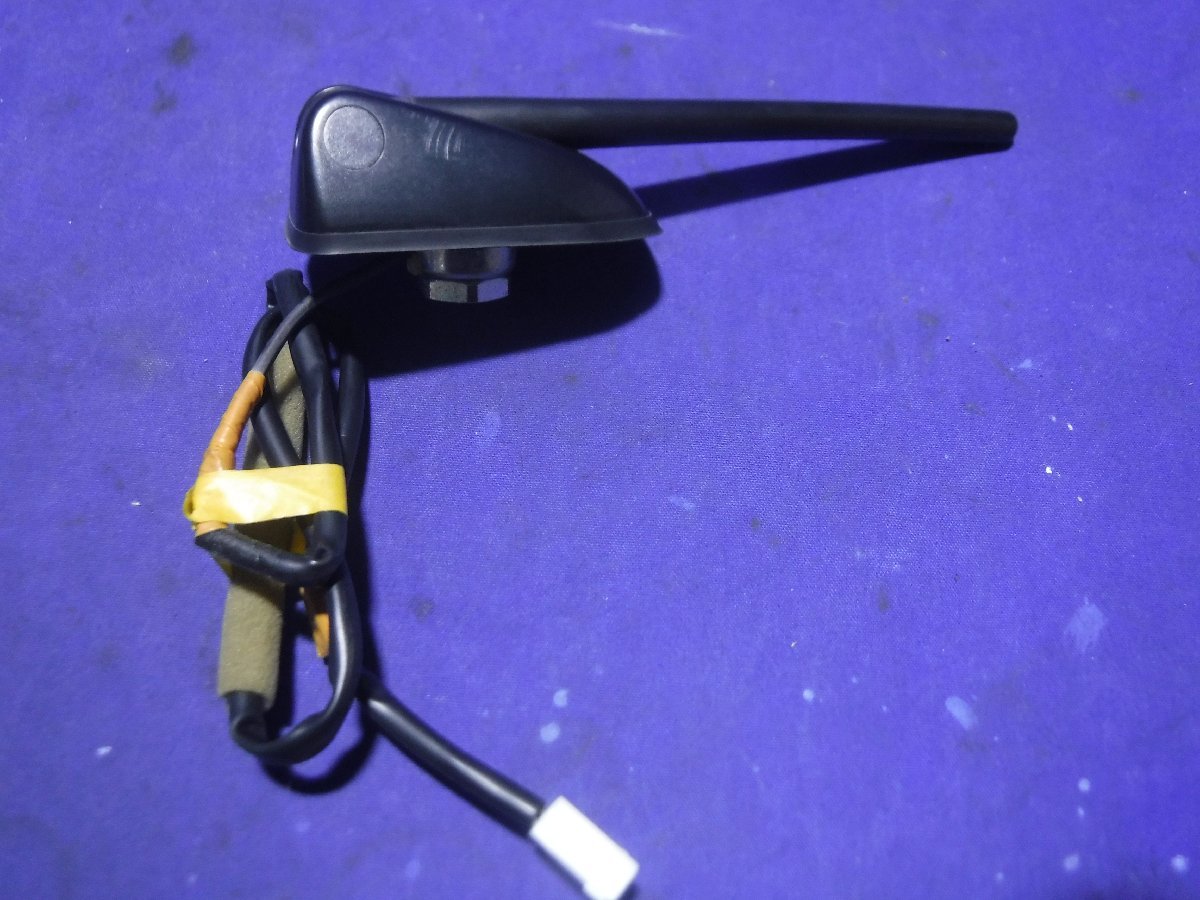 【A】トヨタ アクア NHP10 純正 ジャンク アンテナ V3-08371C拍卖