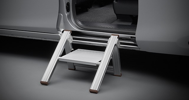 エスティマ 50系ハイブリッド20系:純正 ステップ(170mmタイプ)(廃盤 残り在庫わずか)拍卖