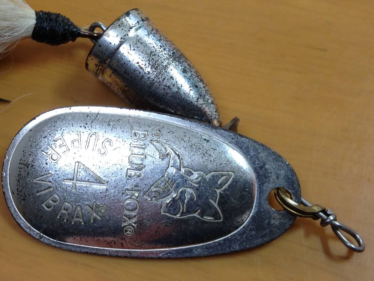 ★BLUE FOX★ ブルーフォックス スーパービブラックス サイズ4 シルバー ※傷や錆多め 検)メップス 管釣り #18-3048拍卖