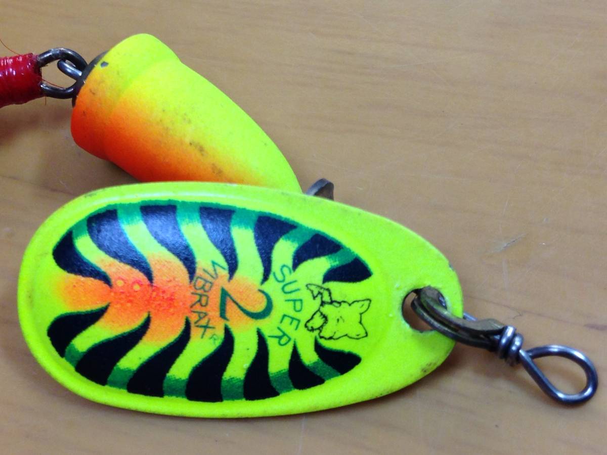 ★BLUE FOX★ ブルーフォックス スーパービブラックス サイズ2 チャートオレンジ 検)メップス ルースターテール 管釣り #18-3051拍卖