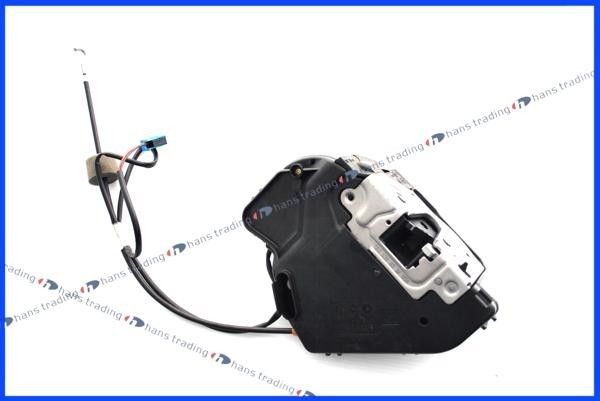 ※要在庫確認 ベンツ 純正品 W203 Cクラス 左リア ドアロック アクチュエーター 左後用 2037300135拍卖